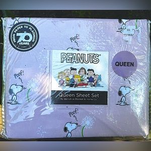 Berkshire Pink Snoopy Queen Size Sheet Set - Dandelions